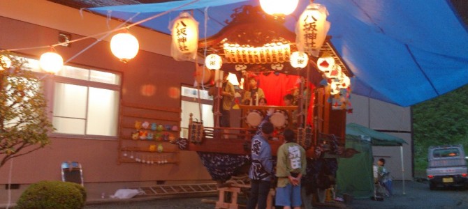 荒田の八坂神社の祭典（小曾木３丁目）